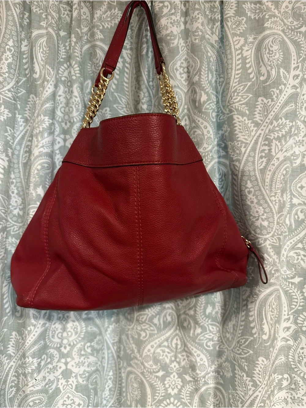 Coach Red Leather Shoulder Bag with Gold Chain Straps - Picture 2 of 8